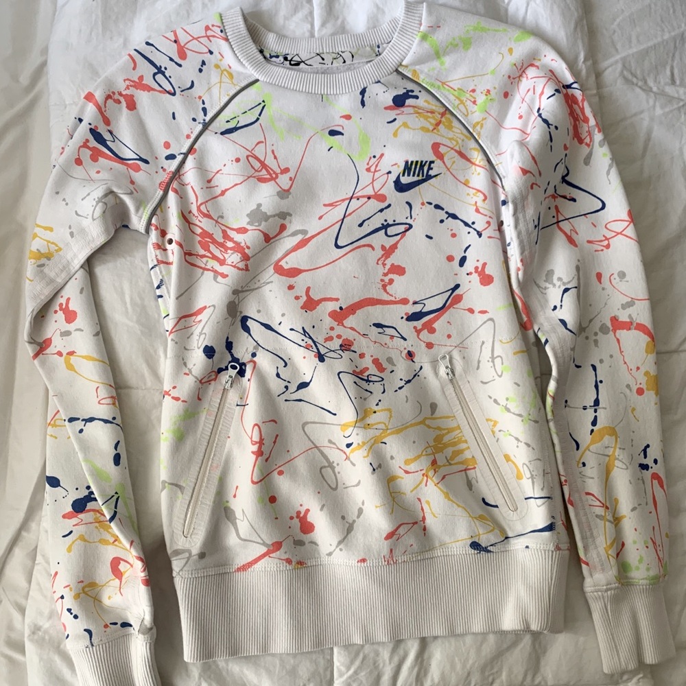 Nike sweatshirt